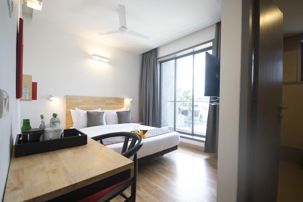 Oyo Townhouse 16 International Airport Hotel Mumbai  Buitenkant foto